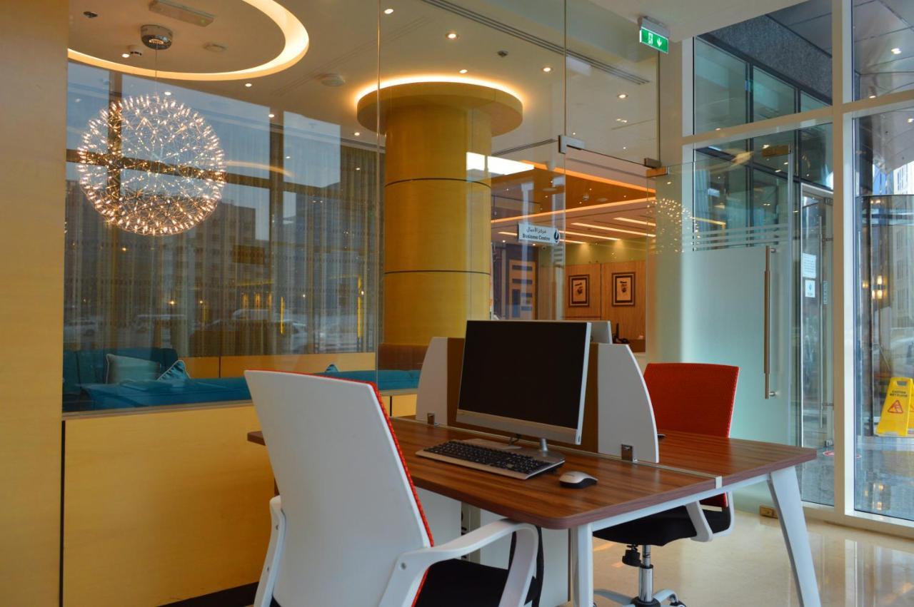 Tulip Al Barsha Hotel Apartment Dubai Eksteriør billede