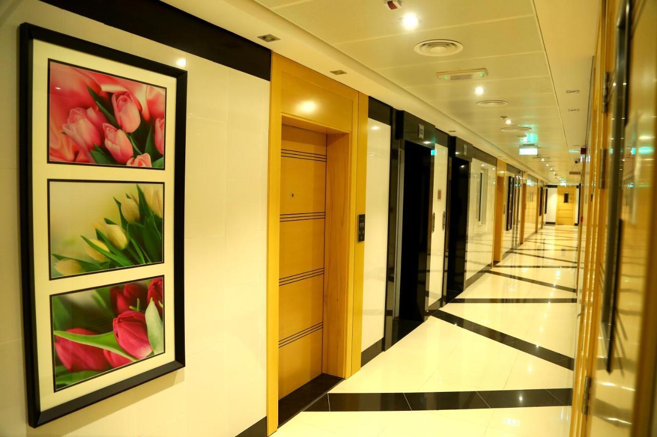Tulip Al Barsha Hotel Apartment Dubai Eksteriør billede