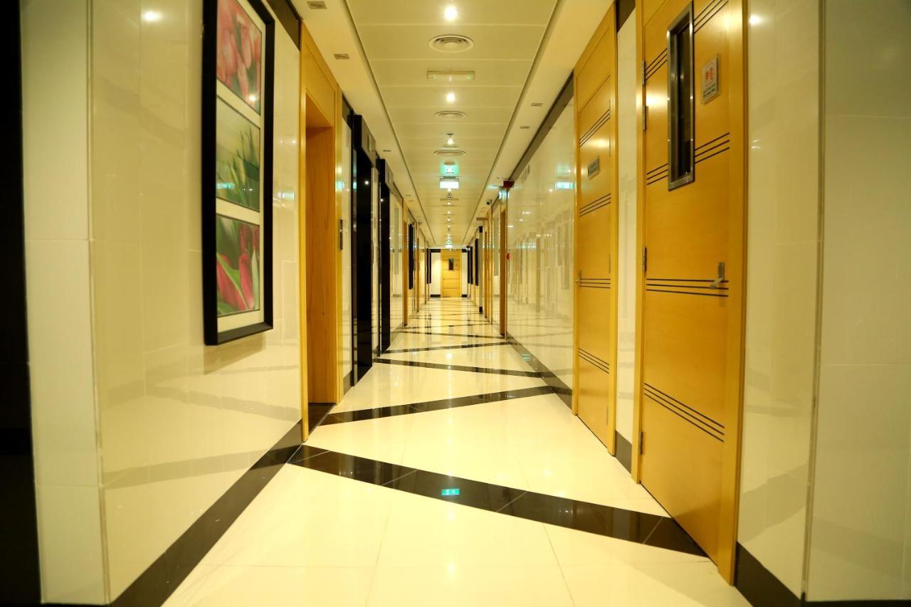 Tulip Al Barsha Hotel Apartment Dubai Eksteriør billede