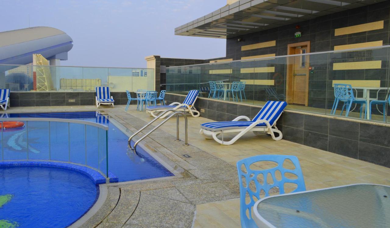 Tulip Al Barsha Hotel Apartment Dubai Eksteriør billede