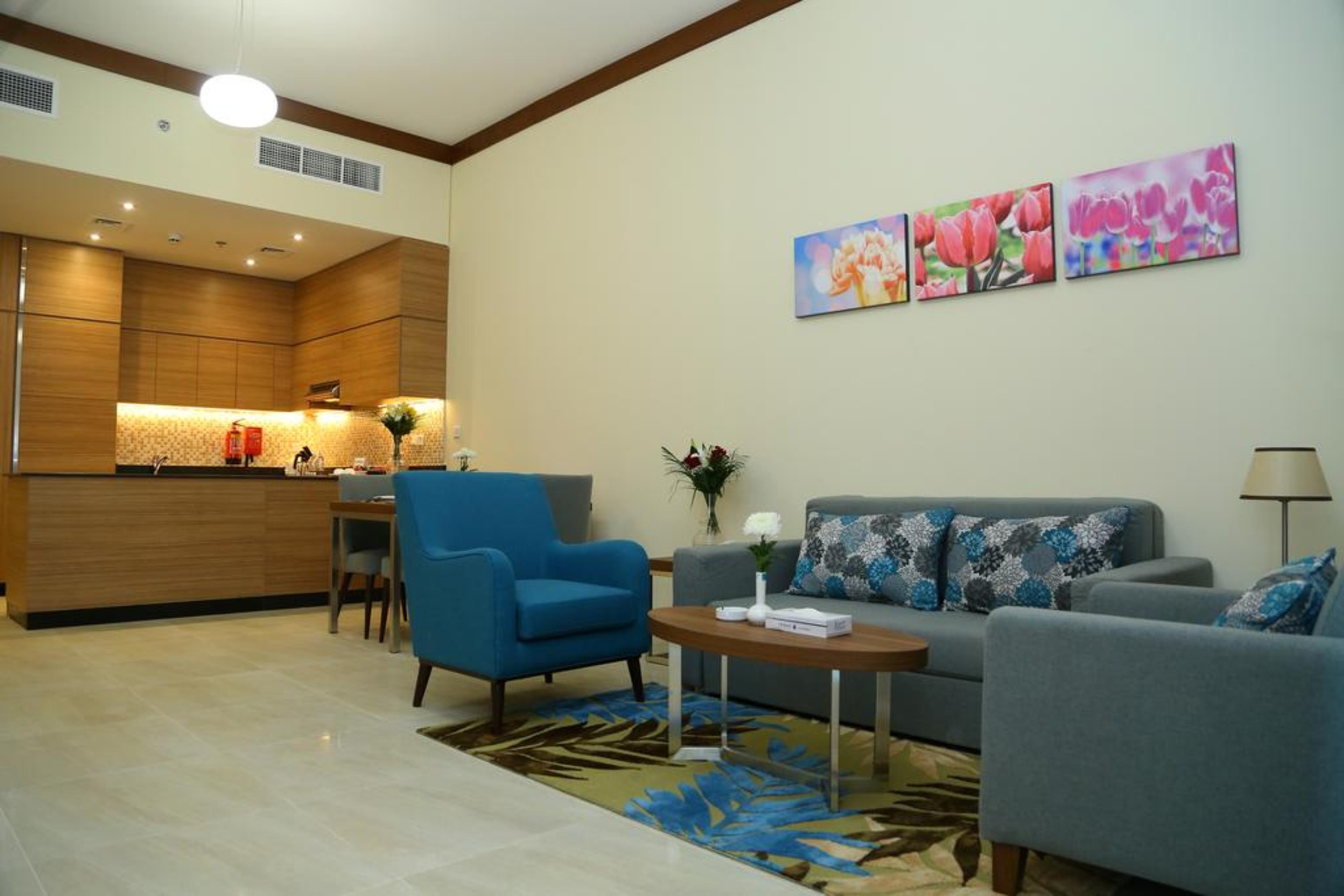 Tulip Al Barsha Hotel Apartment Dubai Eksteriør billede