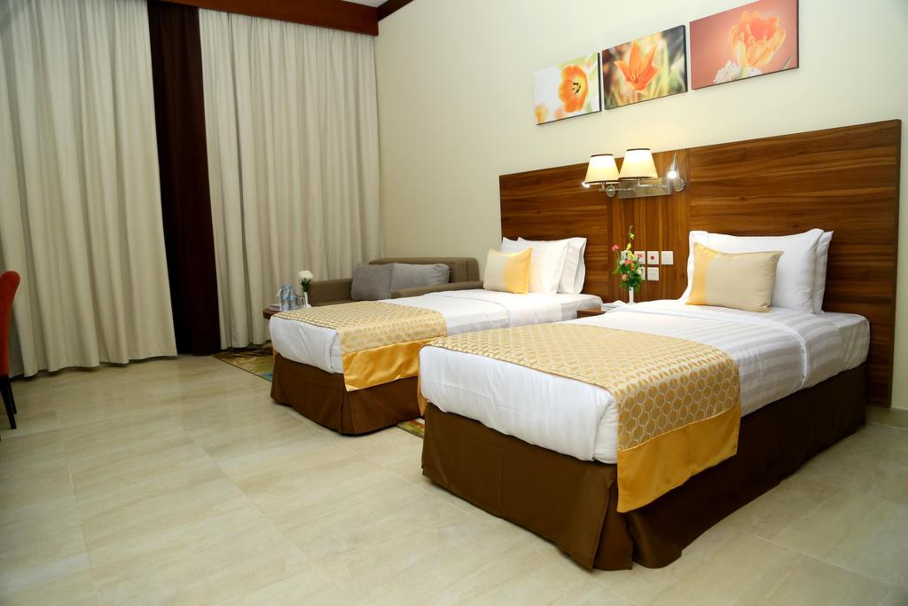 Tulip Al Barsha Hotel Apartment Dubai Eksteriør billede